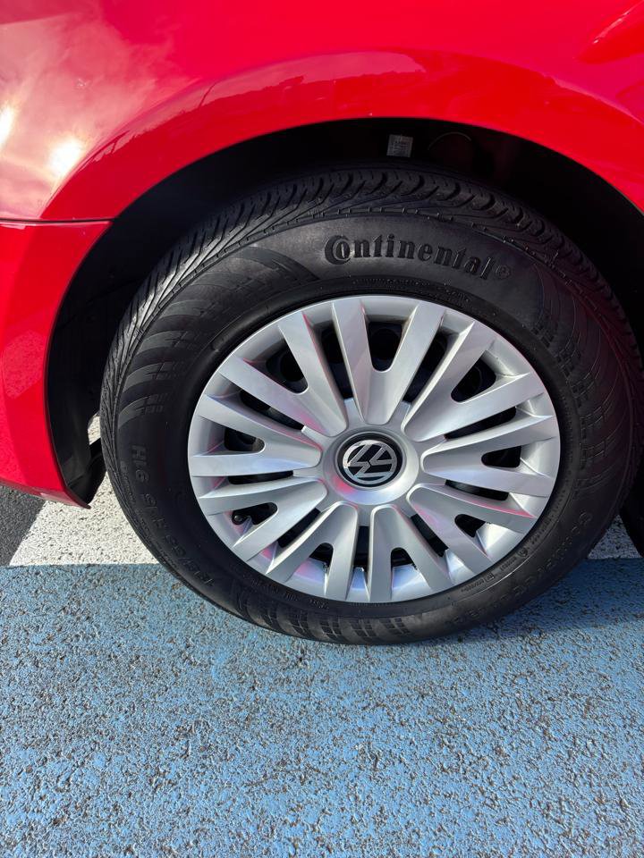 Used 2014 Volkswagen Golf 4-Door FWD image 21