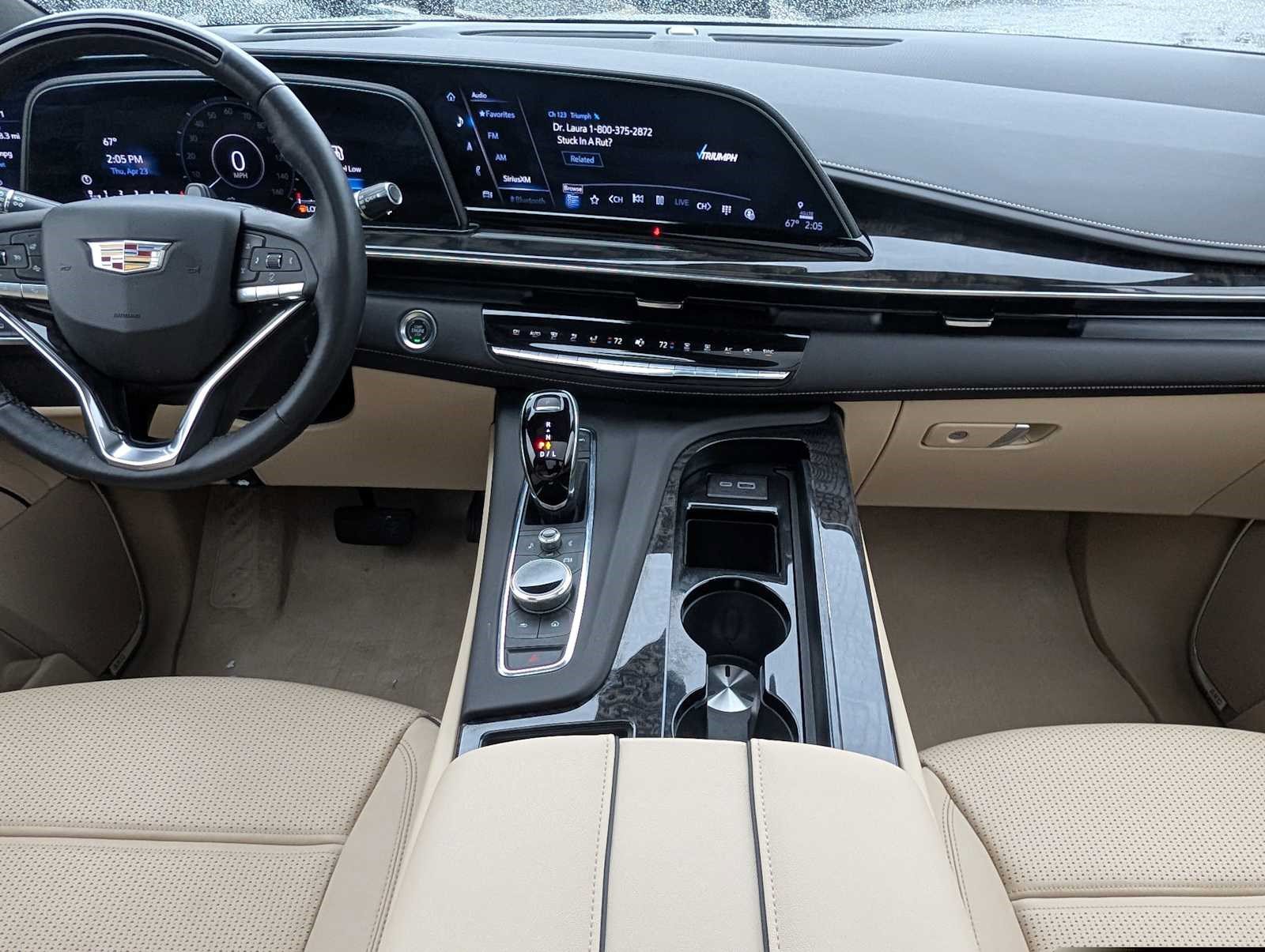 Used 2024 Cadillac Escalade Premium Luxury w/ LPO, Floor Liner Package AWD/4WD image 10