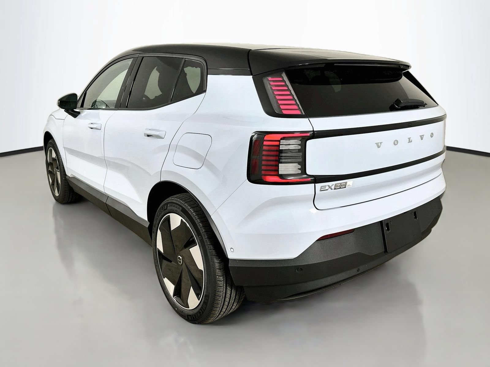 New 2026 Volvo EX30 Ultra w/ Protection Package Premier AWD/4WD image 7