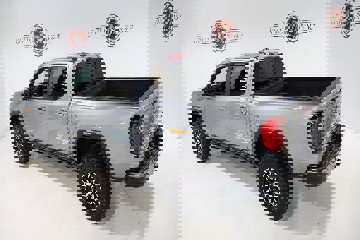 Used 2023 GMC Canyon AT4X image 11