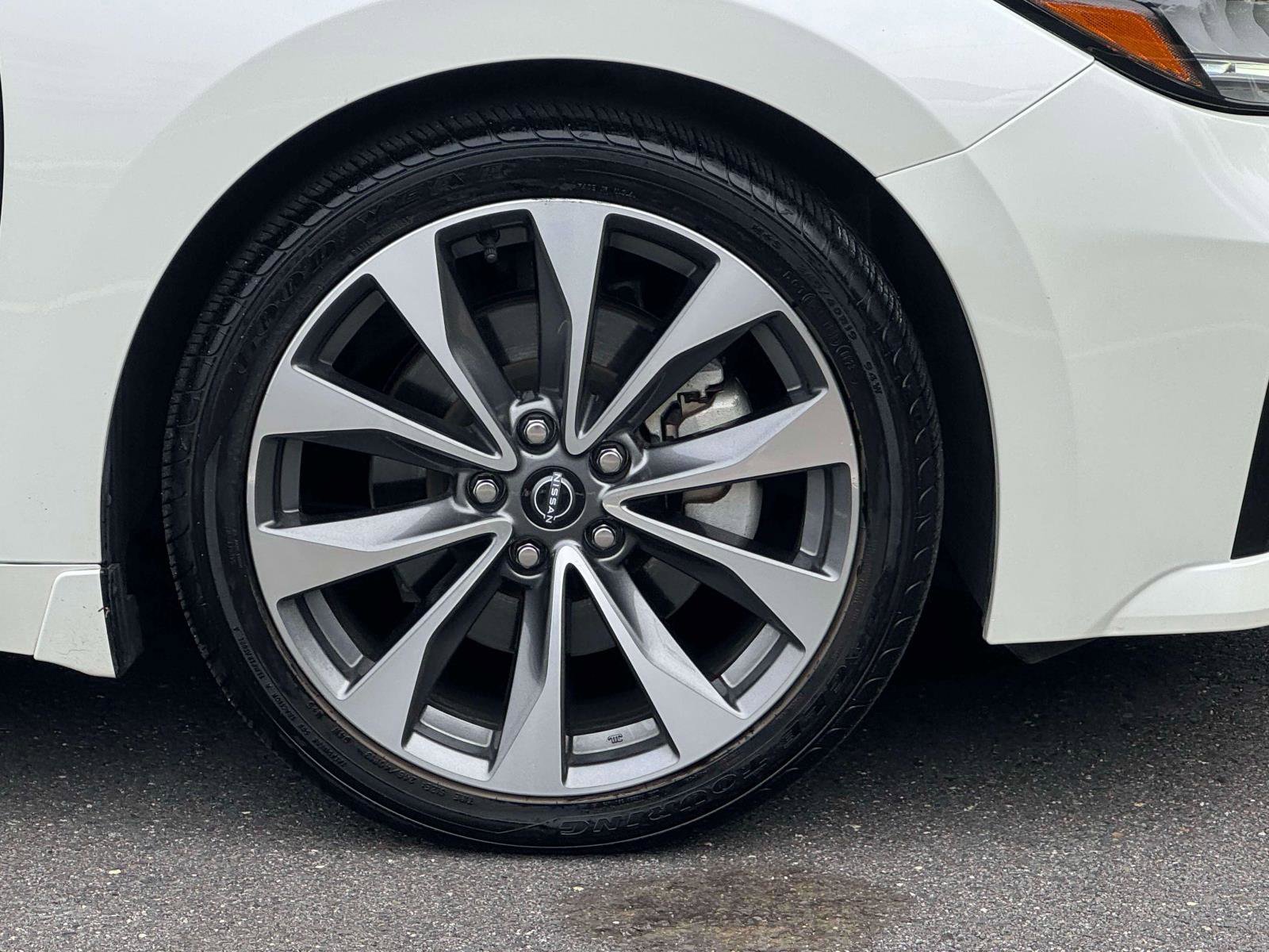 Used 2023 Nissan Maxima Platinum w/ Sport Mat Group image 6