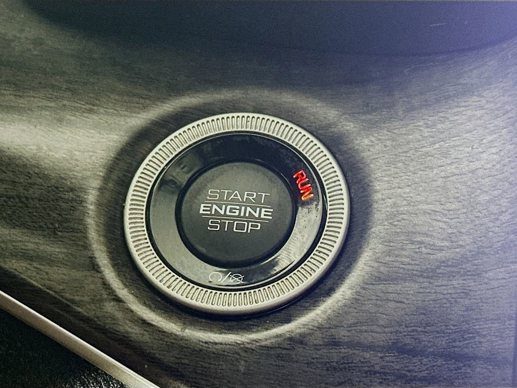 Certified 2022 Jeep Grand Cherokee L Limited image 24