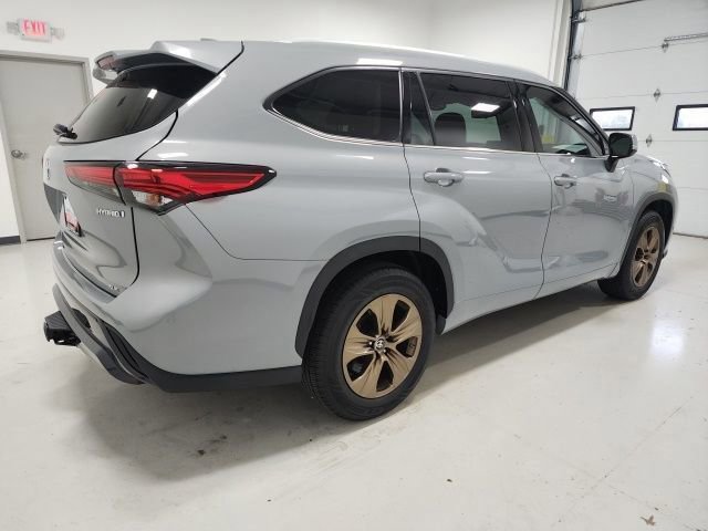 Used 2022 Toyota Highlander Bronze Edition image 12