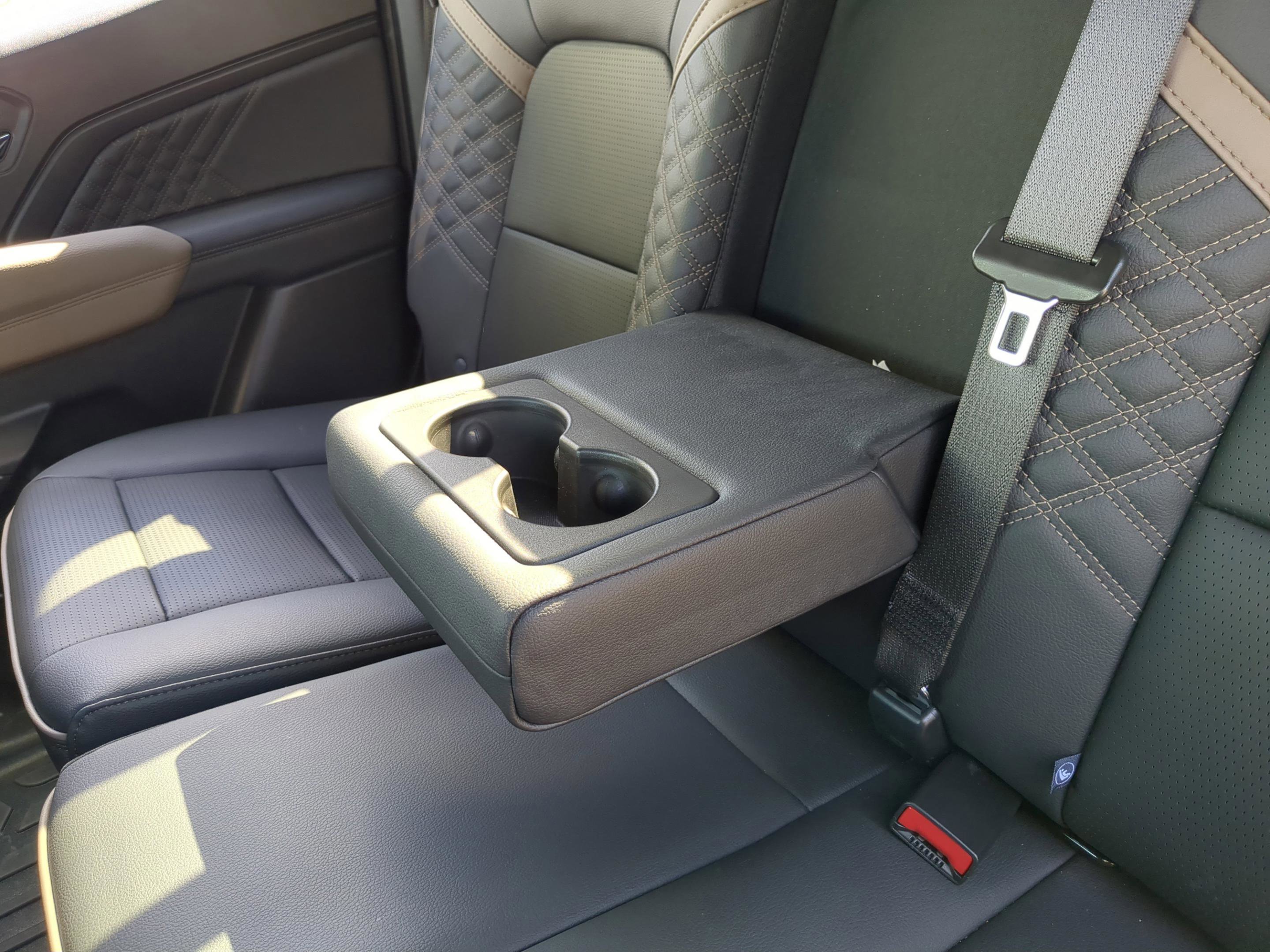 Used 2024 GMC Canyon Denali AWD/4WD image 23