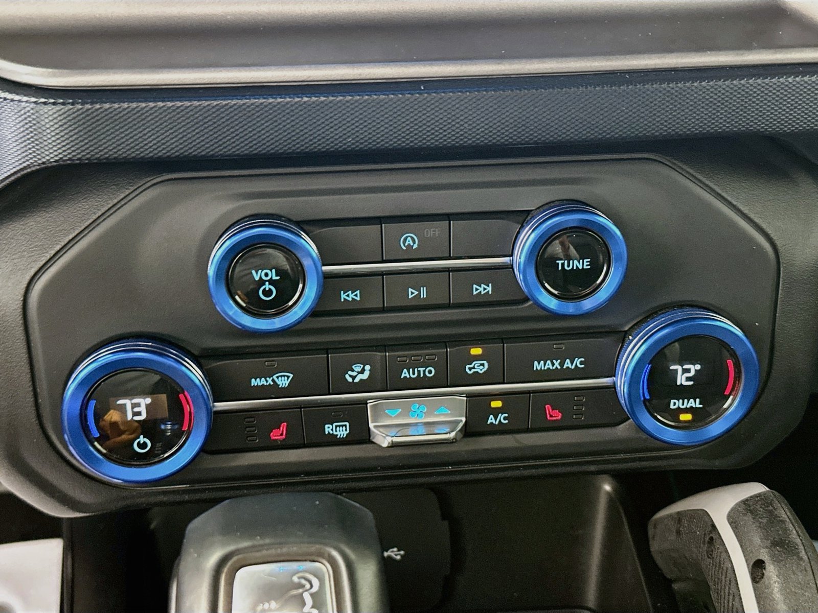 Used 2021 Ford Bronco Outer Banks AWD/4WD image 16