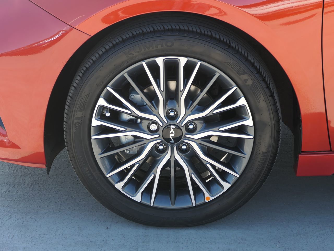 Used 2023 Kia Forte GT-Line w/ GT-Line Premium Package image 10