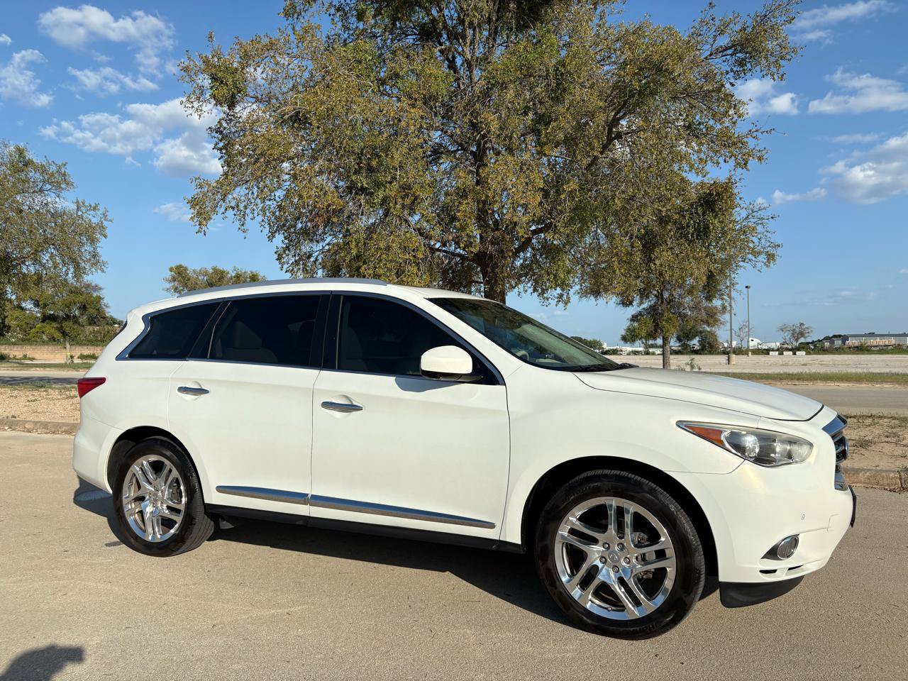 Used 2013 INFINITI JX35 AWD w/ Premium Pkg image 21