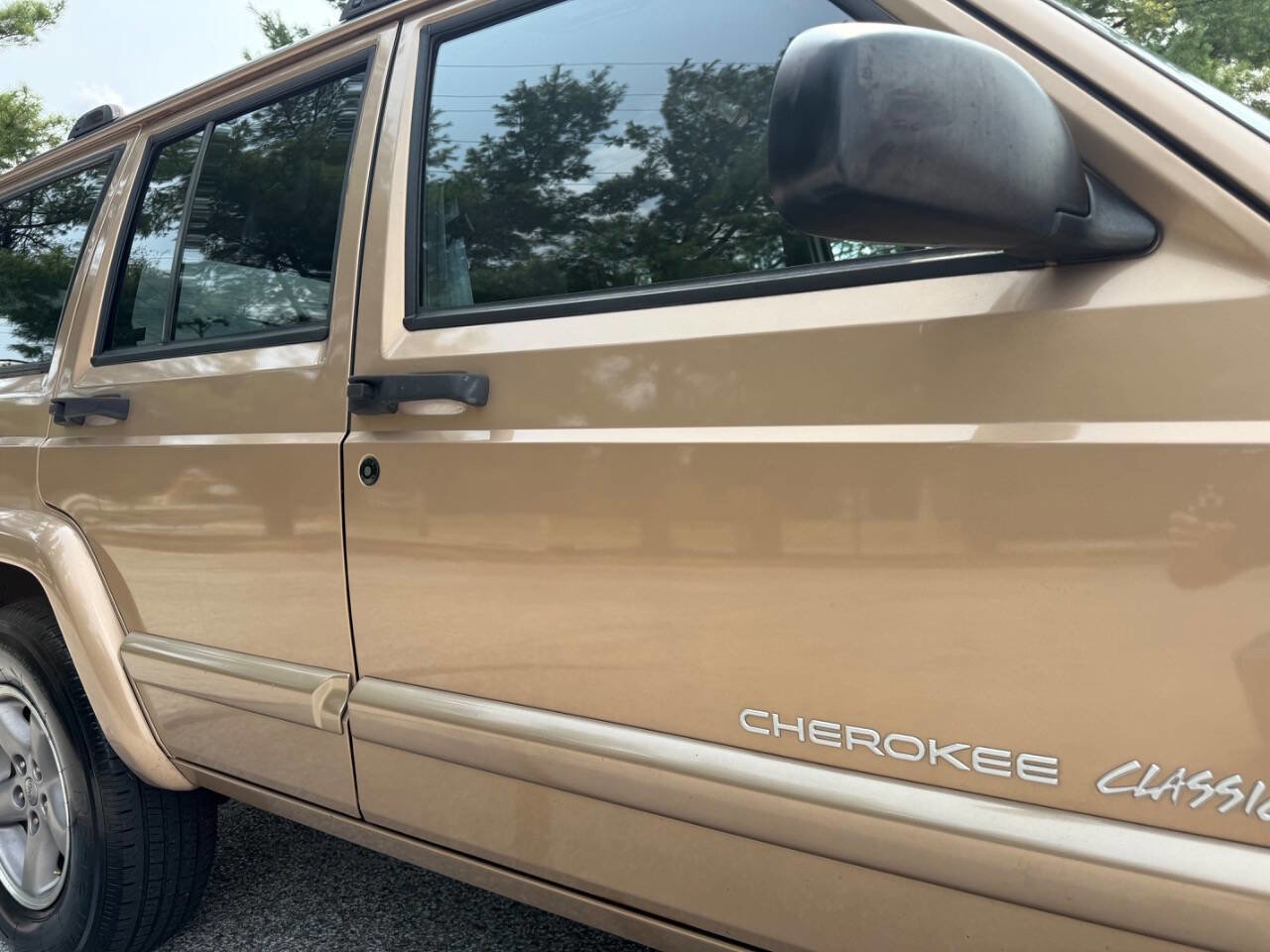 Used 1999 Jeep Cherokee Classic image 29