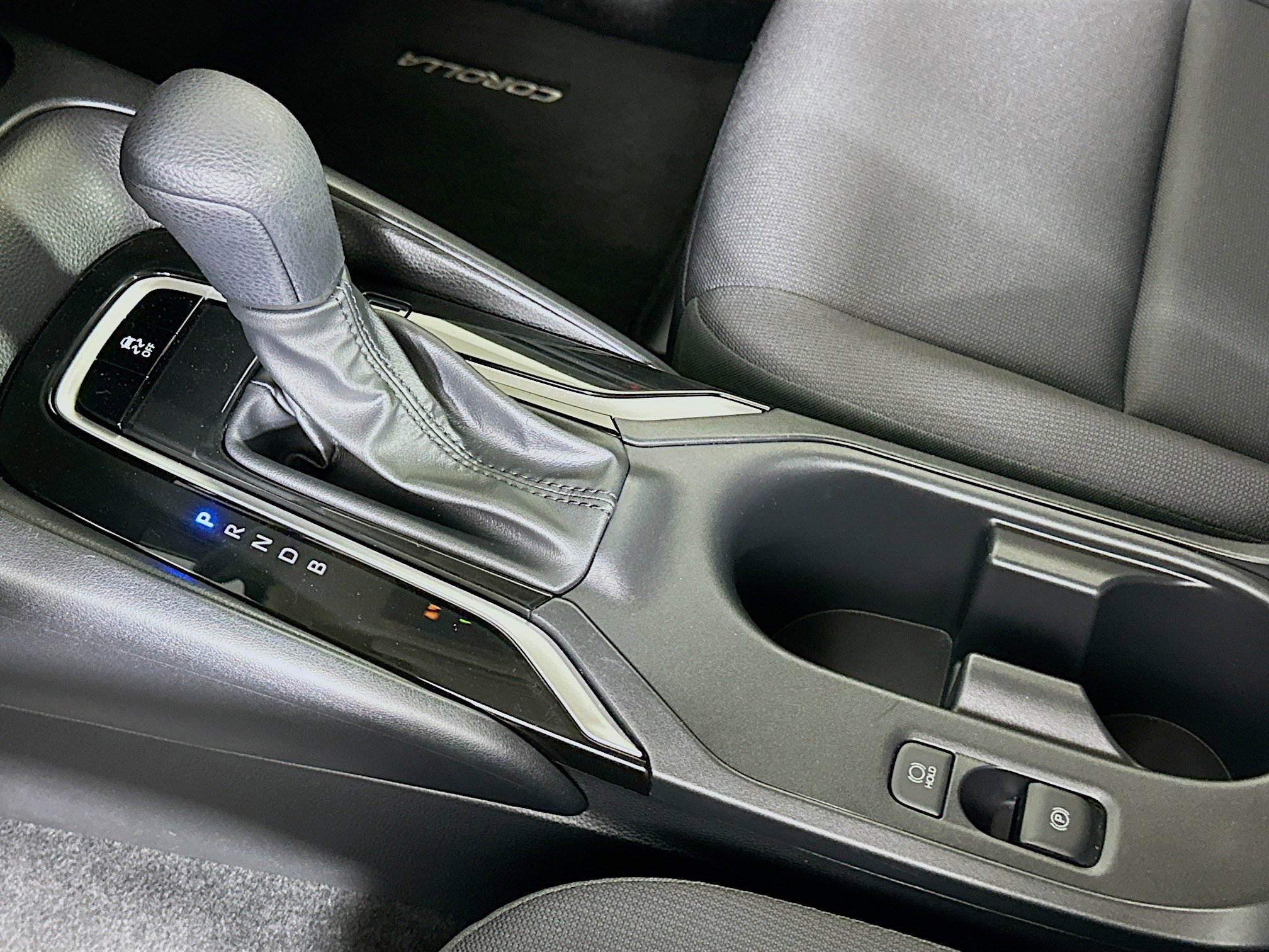 Used 2023 Toyota Corolla LE w/ Carpet Mat Package (TMS) image 23