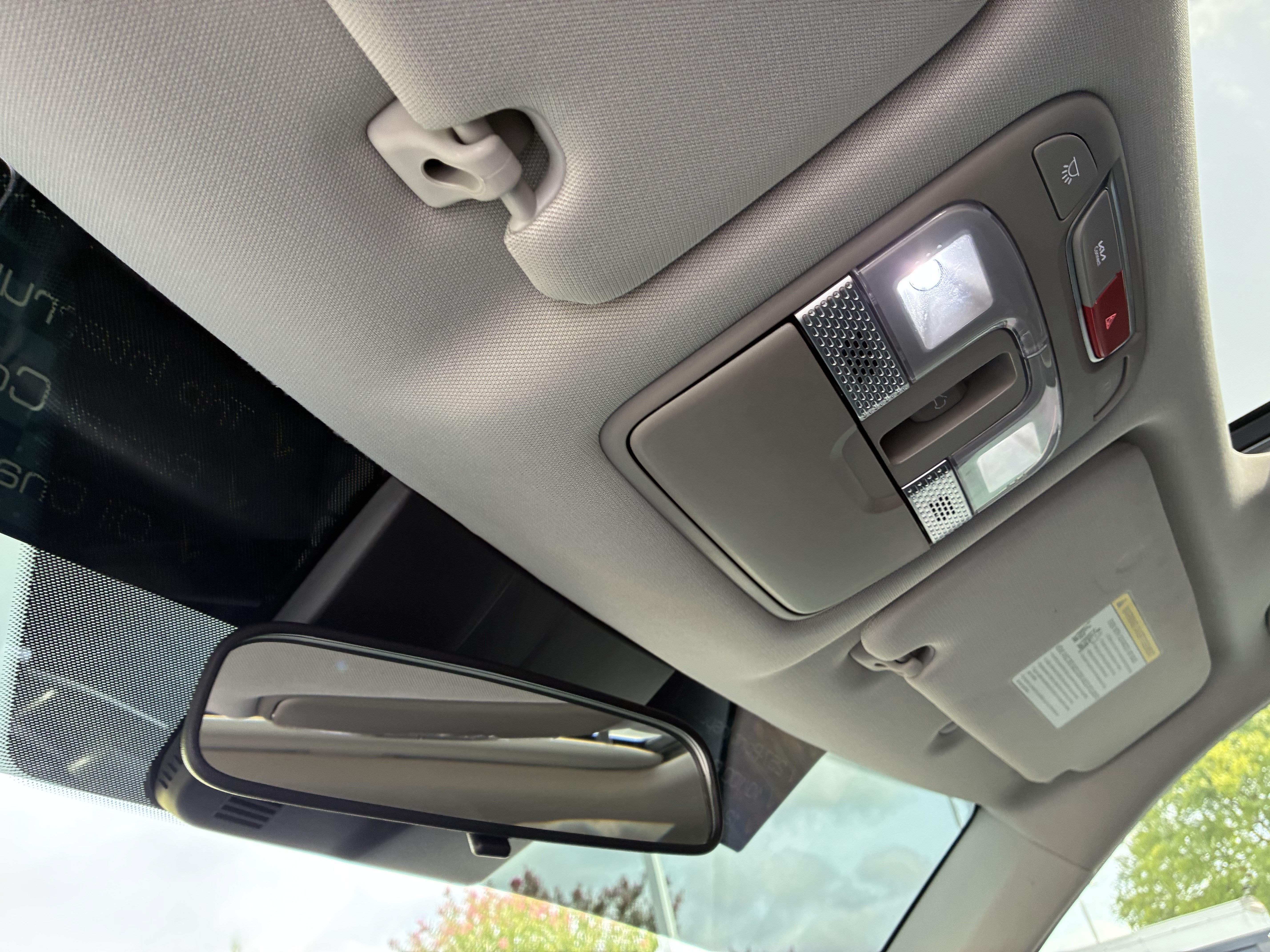 Used 2025 Kia Telluride S FWD image 37