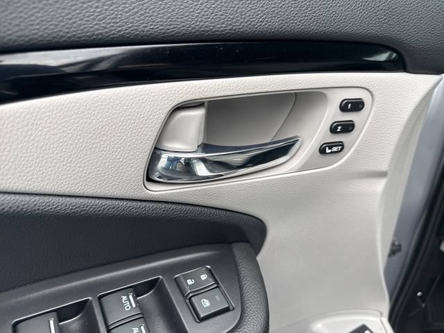 Used 2019 Honda Pilot Touring image 11