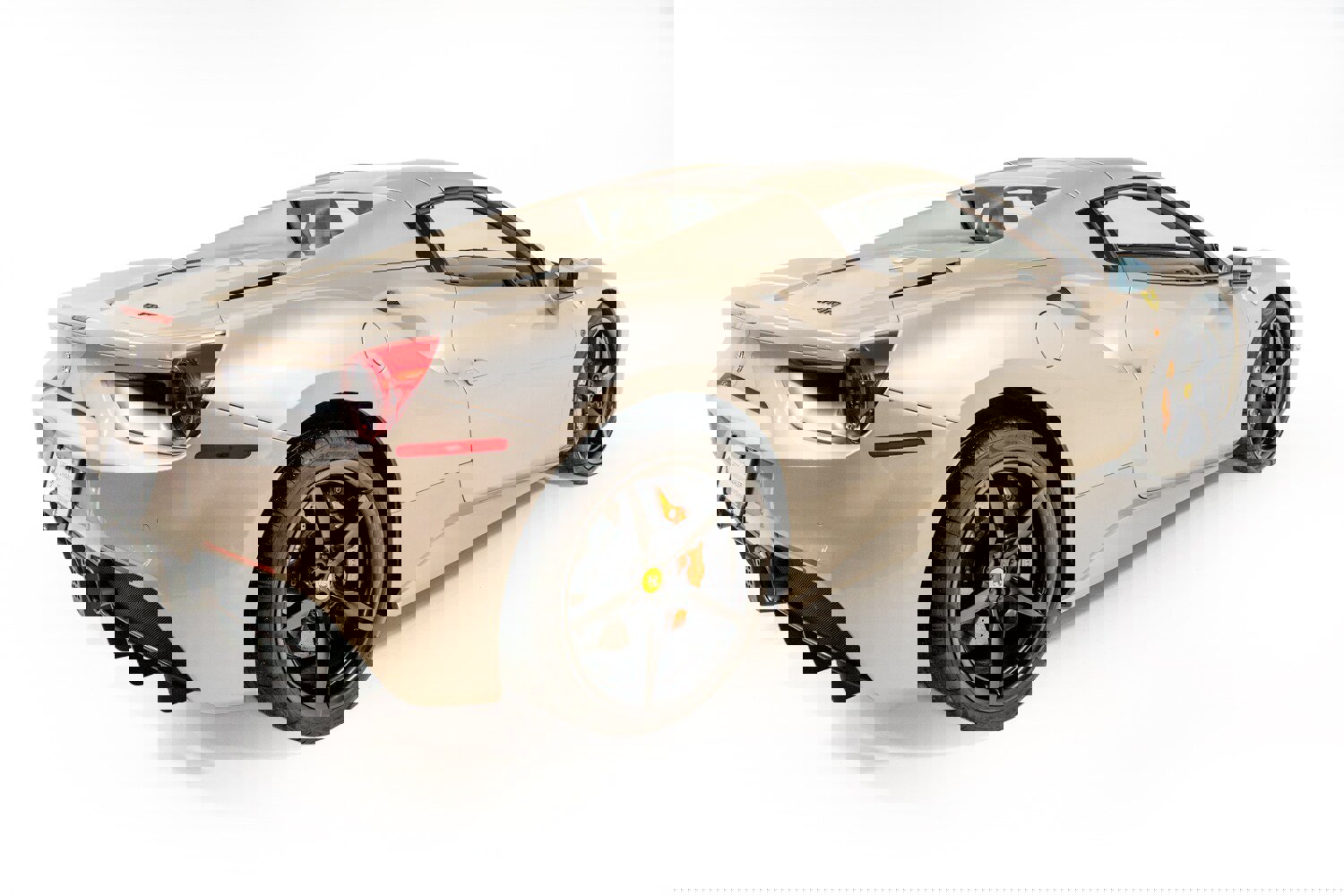 Used 2018 Ferrari 488 Spider image 9