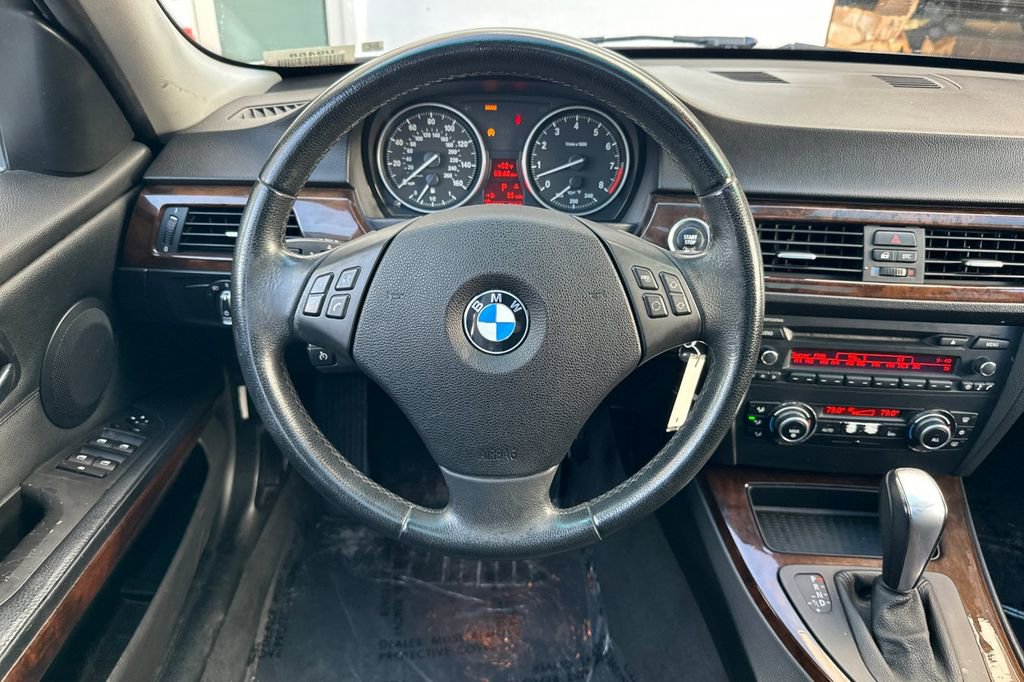 Used 2011 BMW 335i Sedan RWD image 15