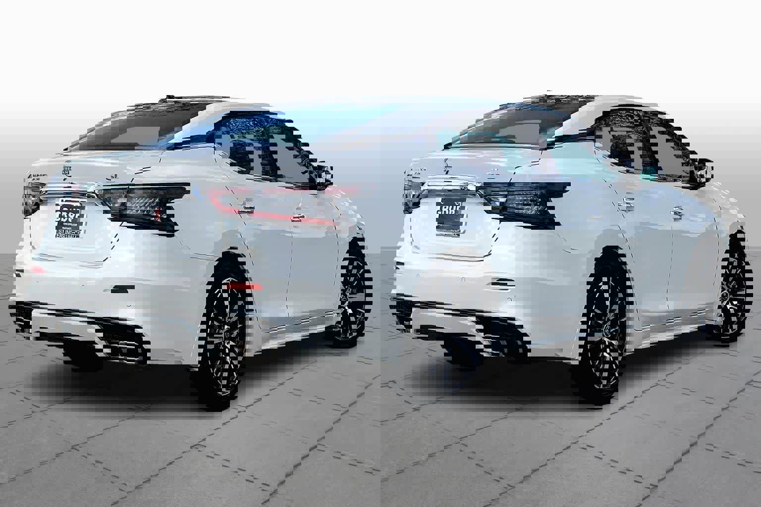 Used 2023 Nissan Maxima SL image 13