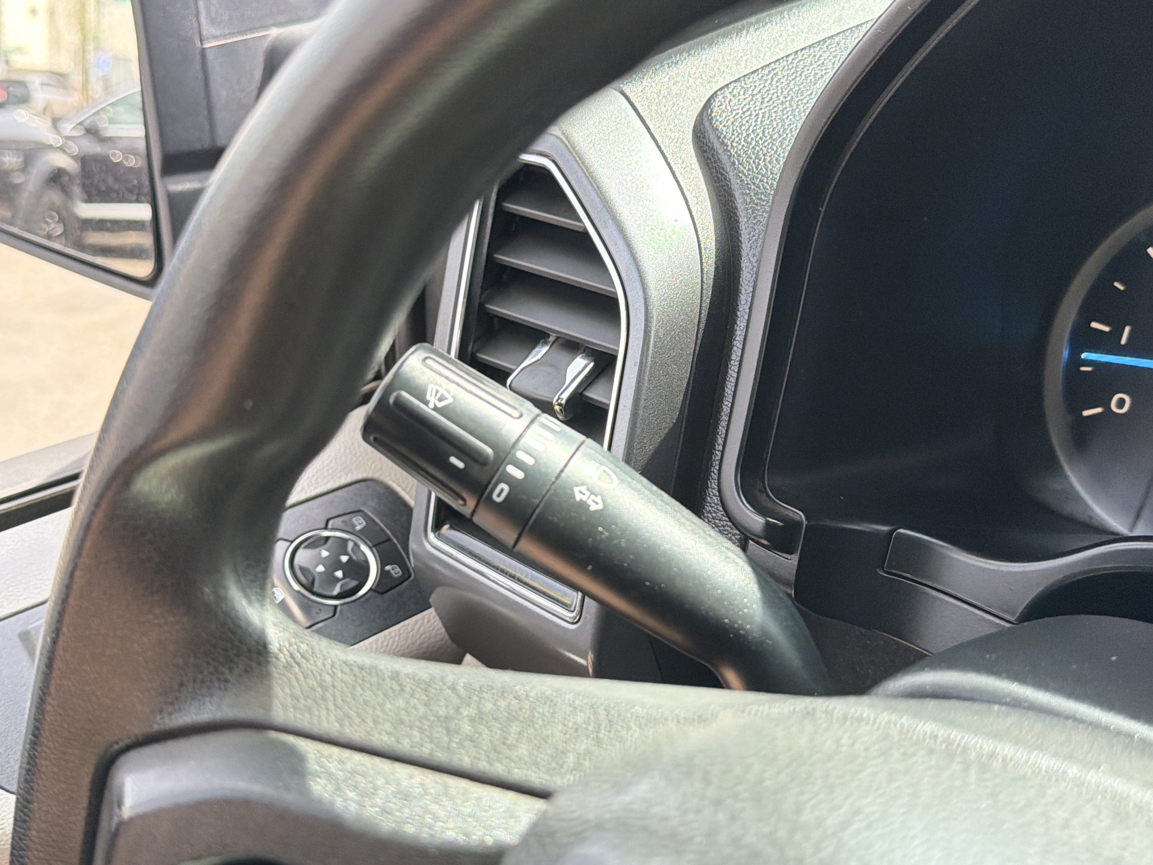 Used 2018 Ford F150 XLT AWD/4WD image 17