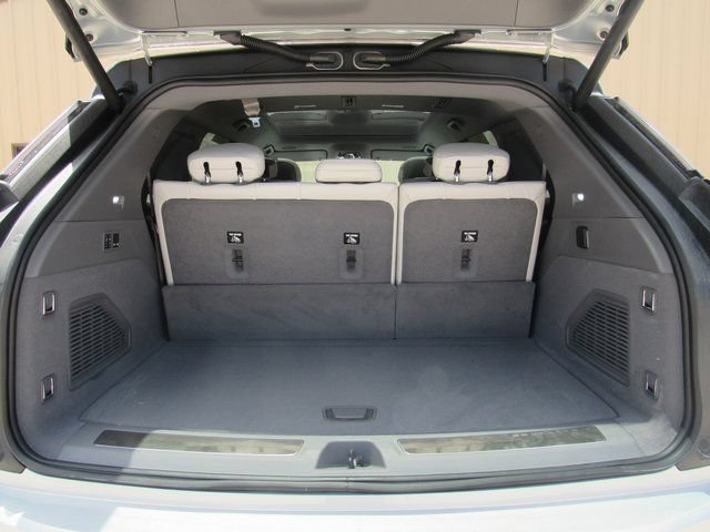 New 2025 Cadillac Escalade IQ Sport 1 w/ LPO, ONYX Package AWD/4WD image 11