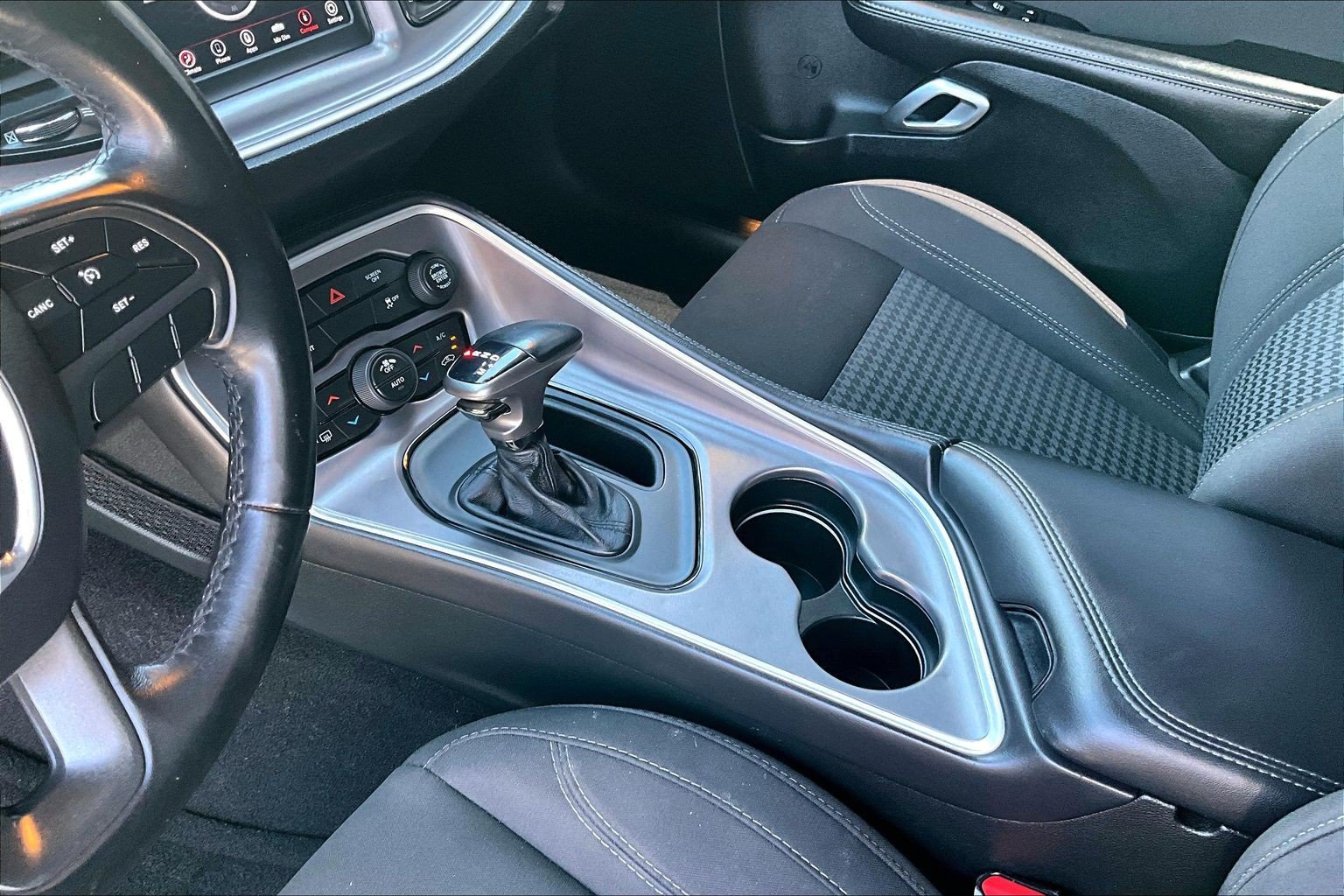 Used 2019 Dodge Challenger SXT RWD image 13