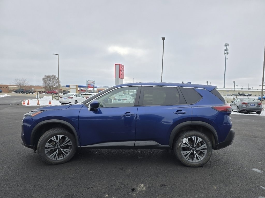 Used 2023 Nissan Rogue SV image 10