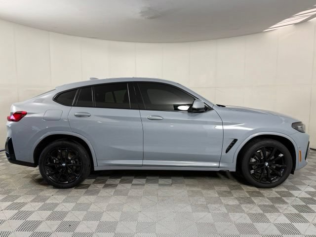 Used 2025 BMW X4 xDrive30i w/ Premium Package AWD/4WD image 9