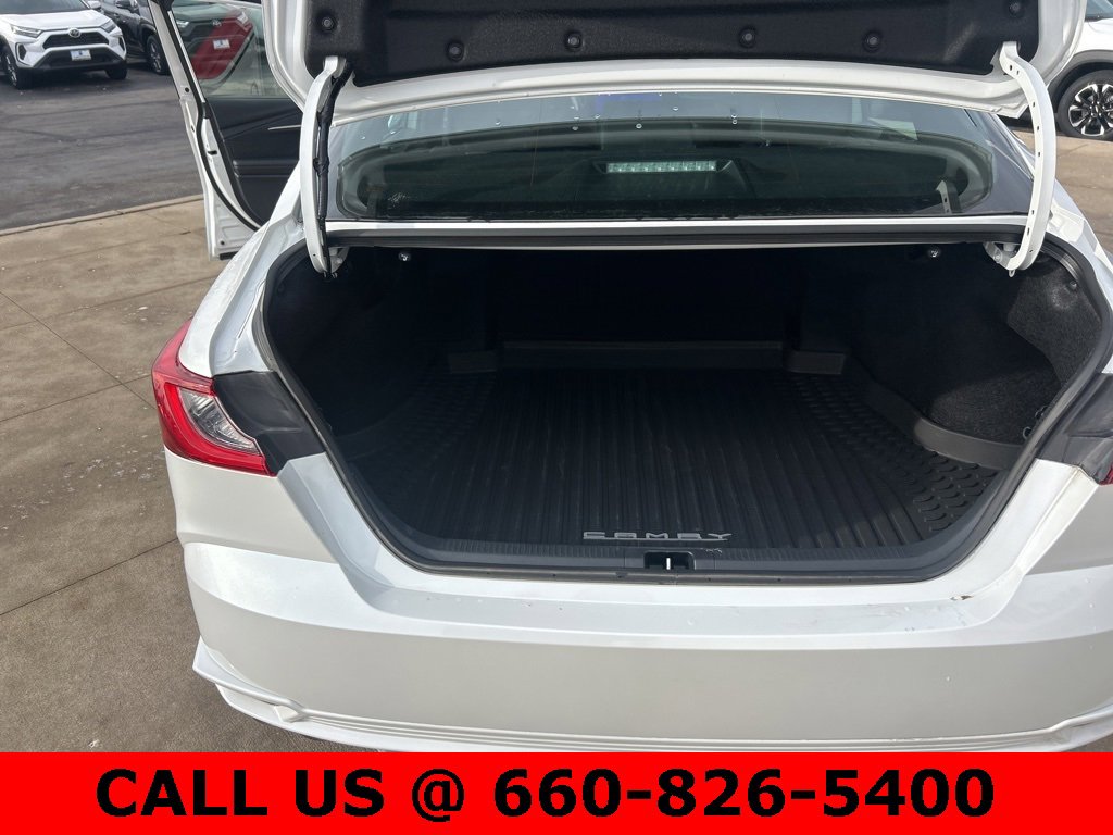 Used 2025 Toyota Camry XSE image 12