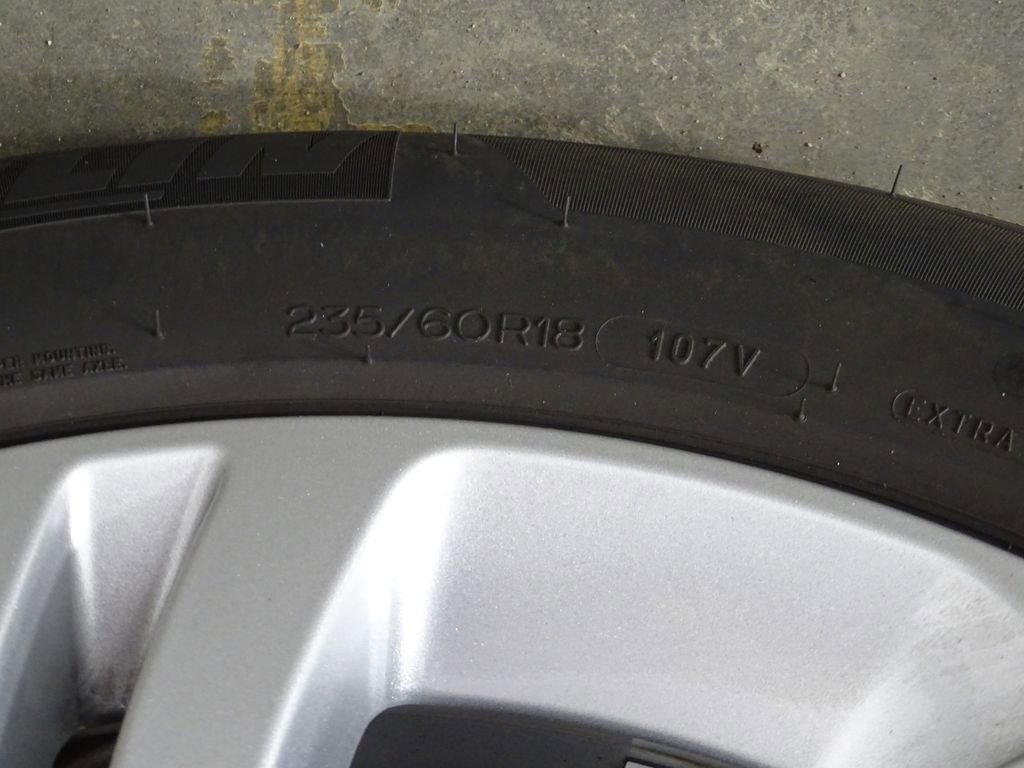 Used 2021 Land Rover Range Rover Evoque R-Dynamic S image 40