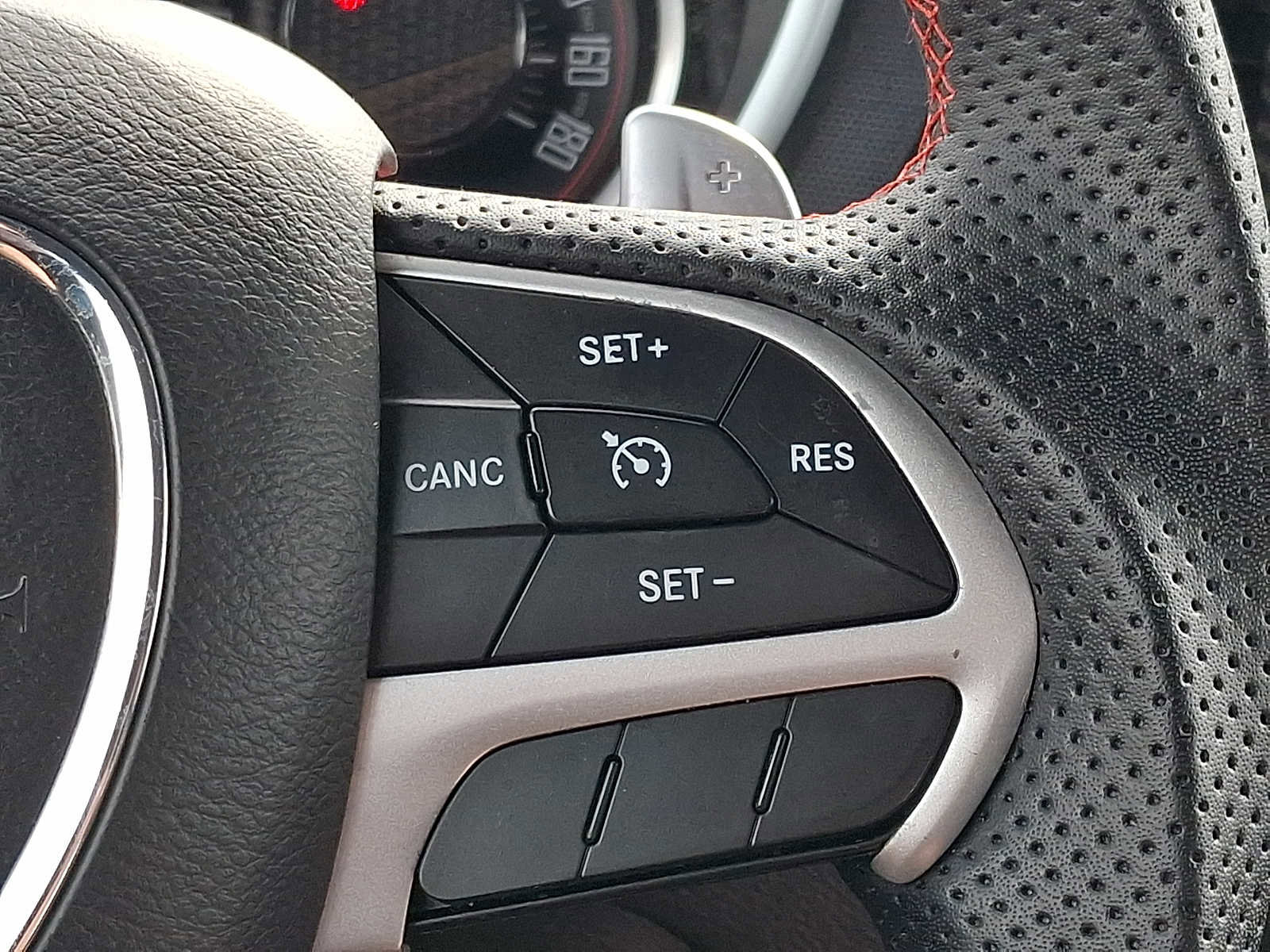 Used 2016 Dodge Challenger R/T Scat Pack w/ Leather Interior Group image 22