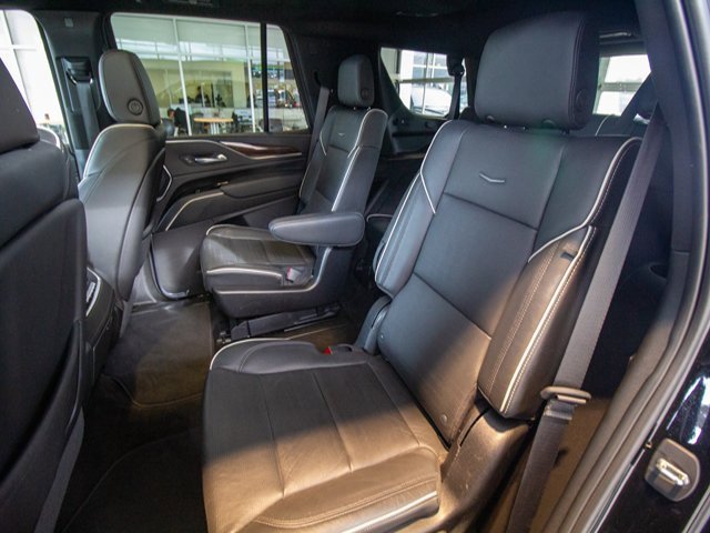 Used 2023 Cadillac Escalade Premium Luxury image 18