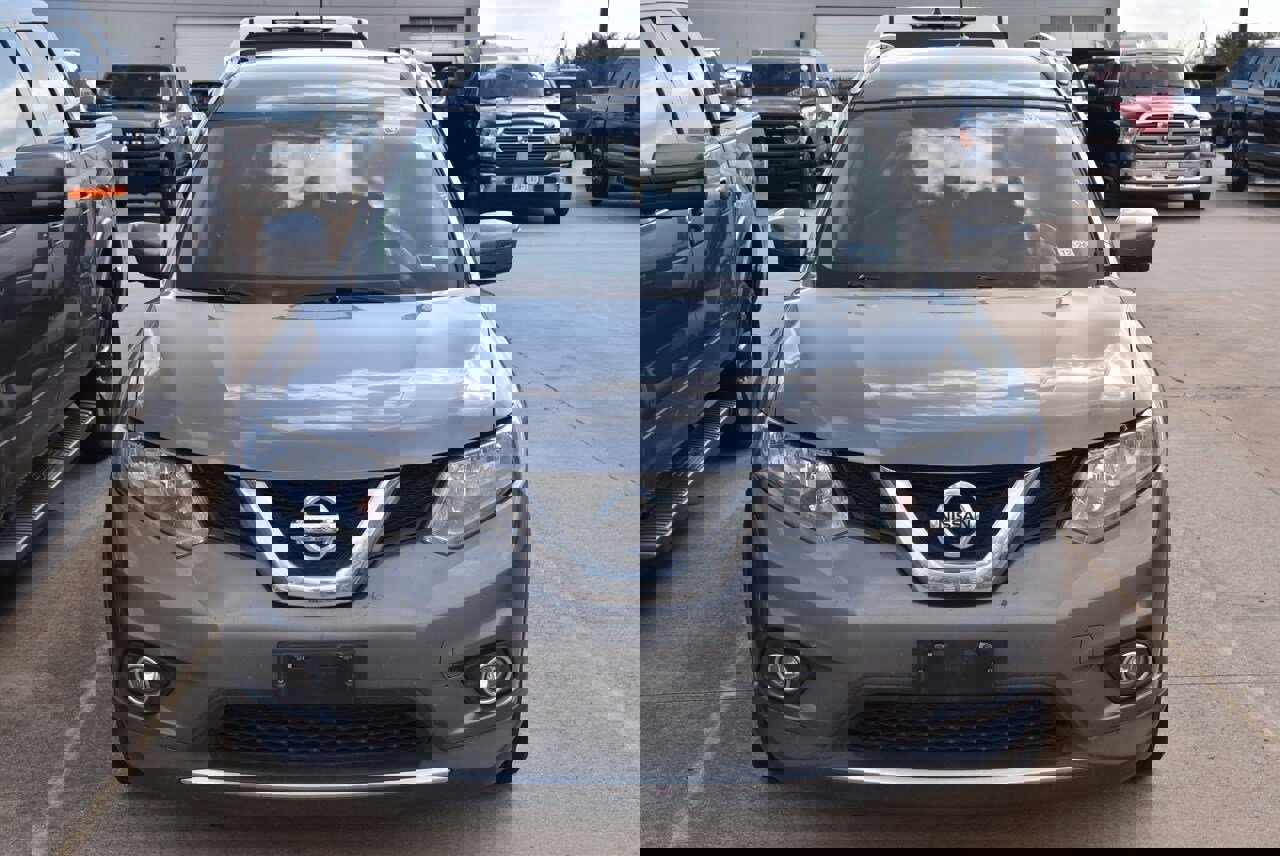 Used 2016 Nissan Rogue SL image 3