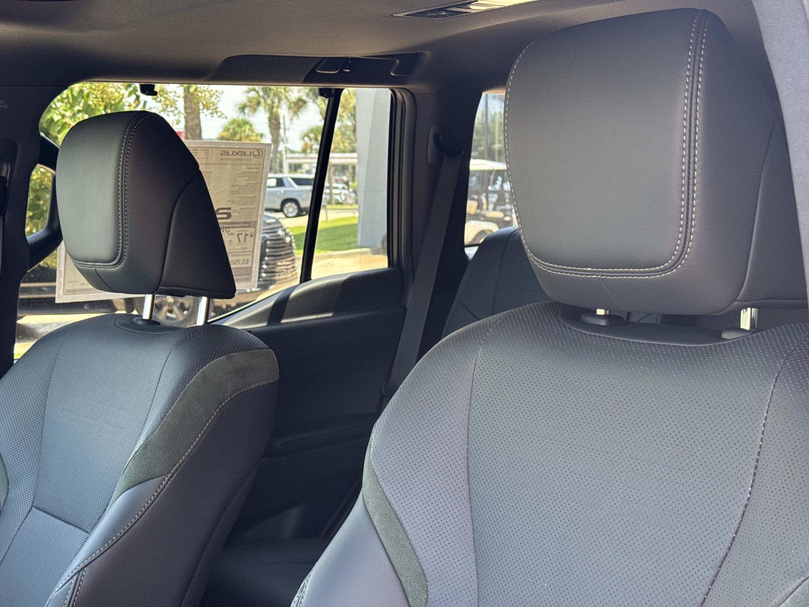Certified 2025 Lexus GX 550 AWD/4WD image 13
