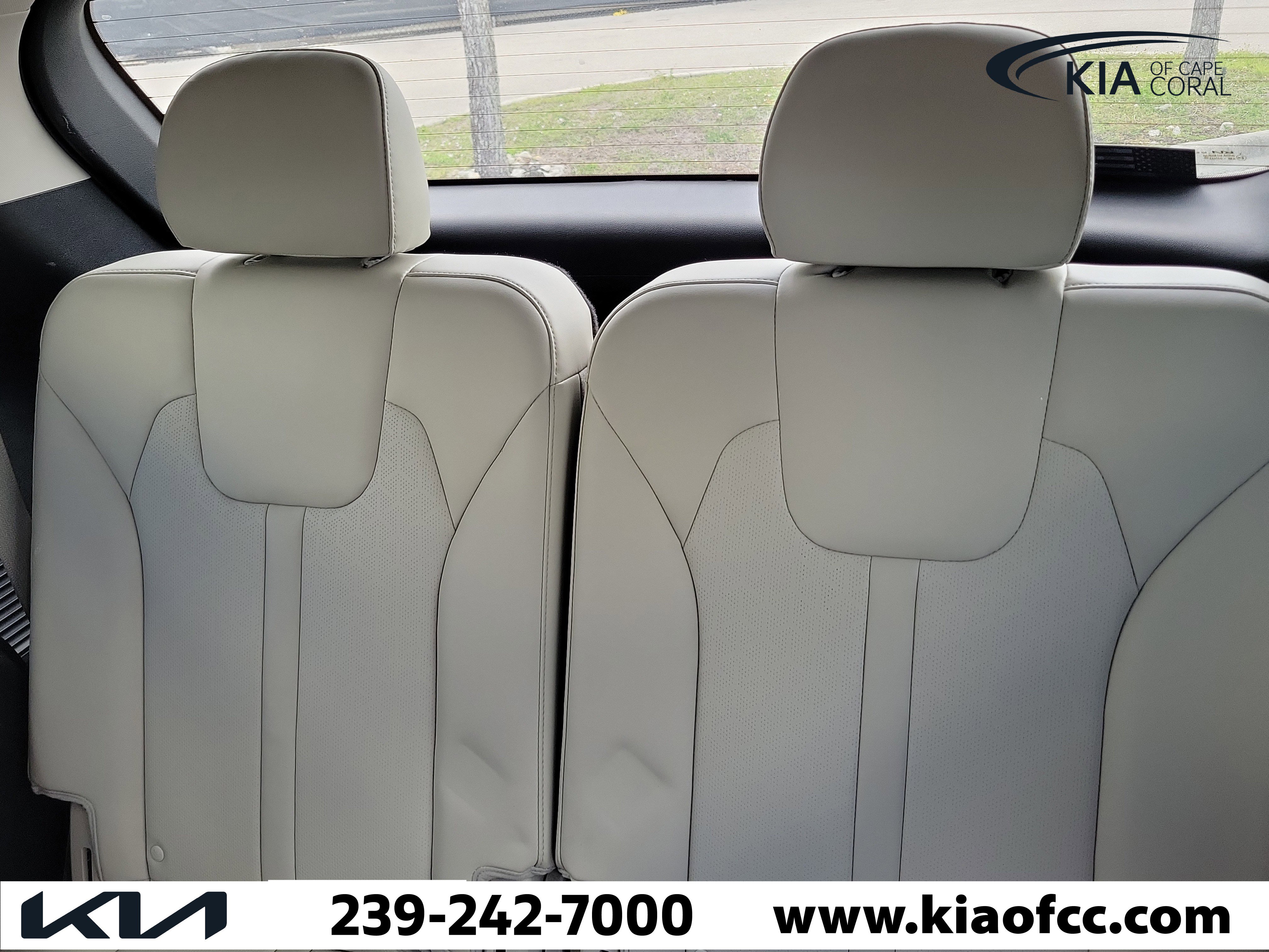 Used 2022 Kia Sorento S FWD image 12