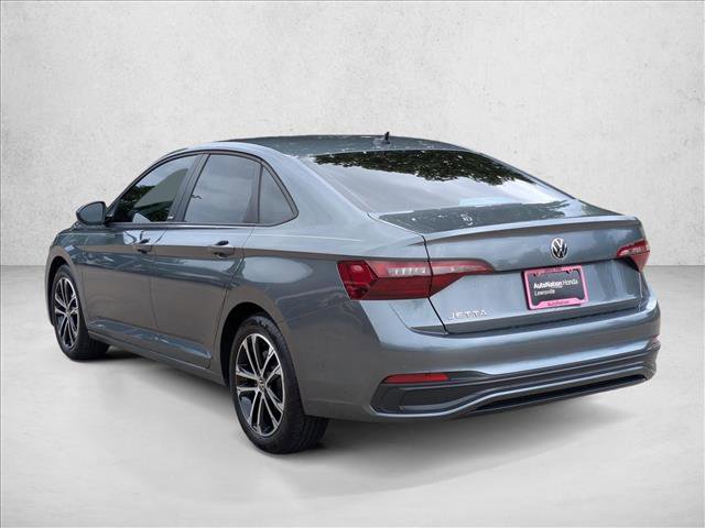 Used 2024 Volkswagen Jetta Sport image 8