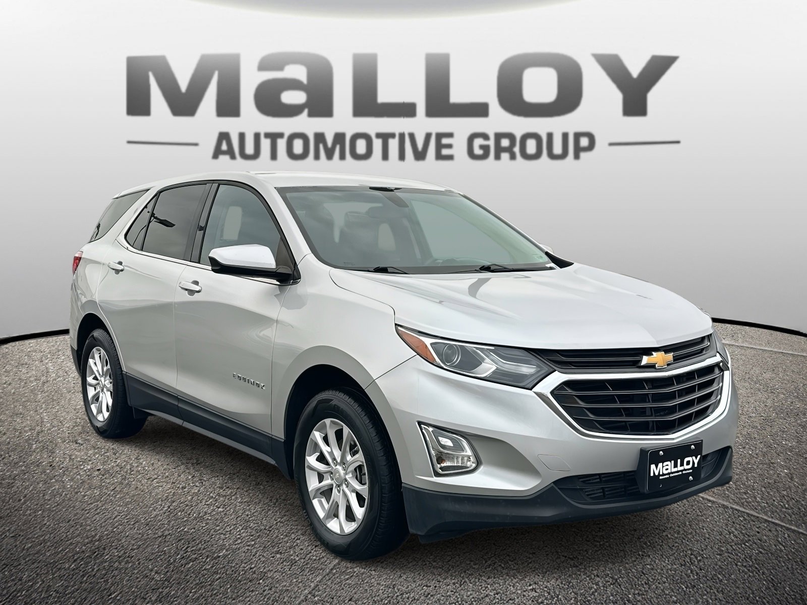 Used 2018 Chevrolet Equinox LT image 1