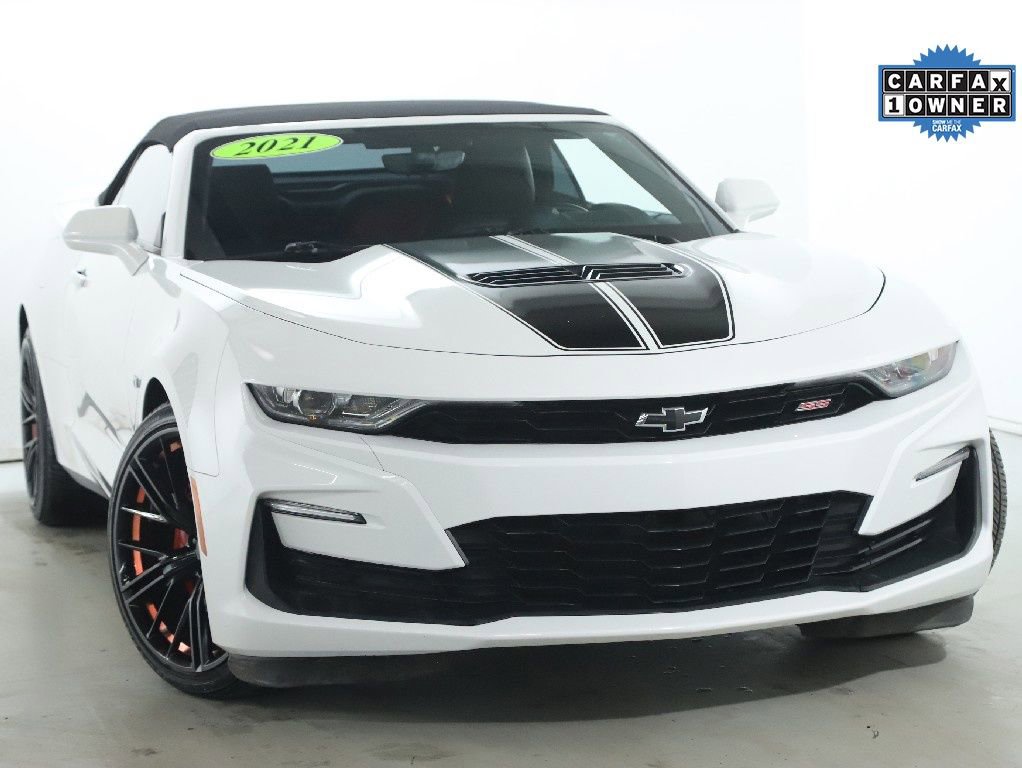 Used 2021 Chevrolet Camaro SS image 2