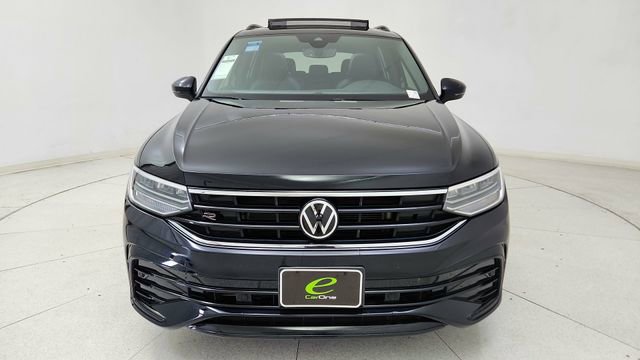 Used 2022 Volkswagen Tiguan SE R-Line image 2
