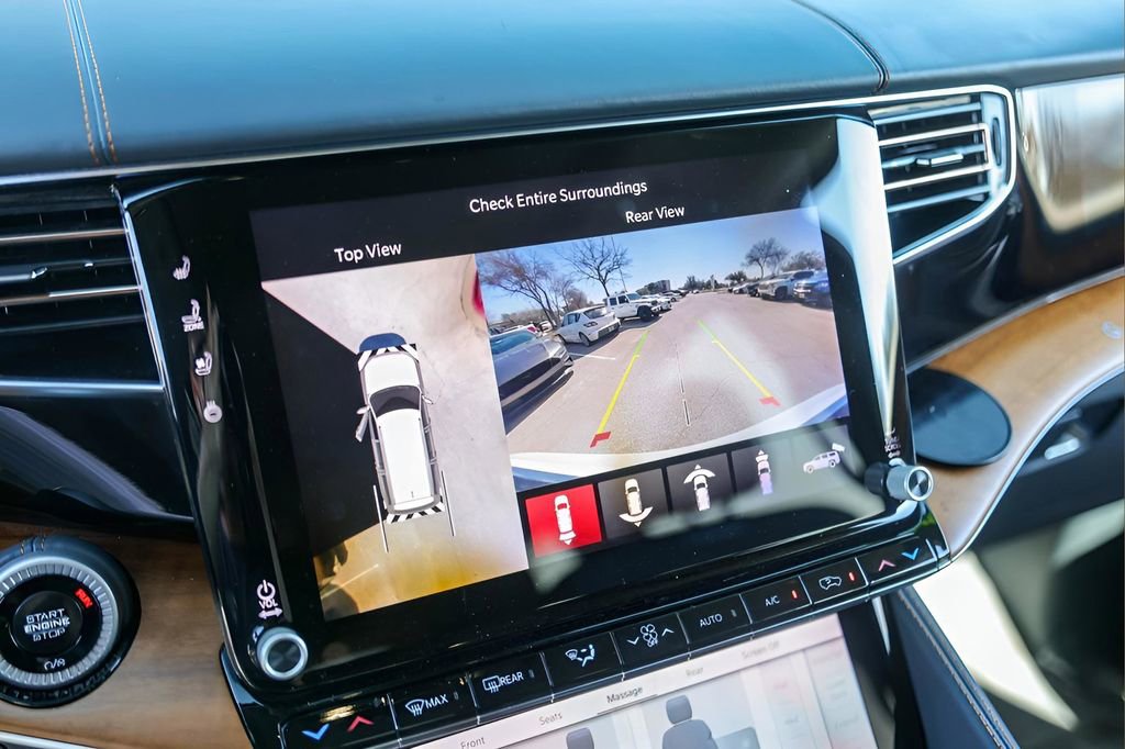 Used 2024 Jeep Grand Wagoneer Series III image 17