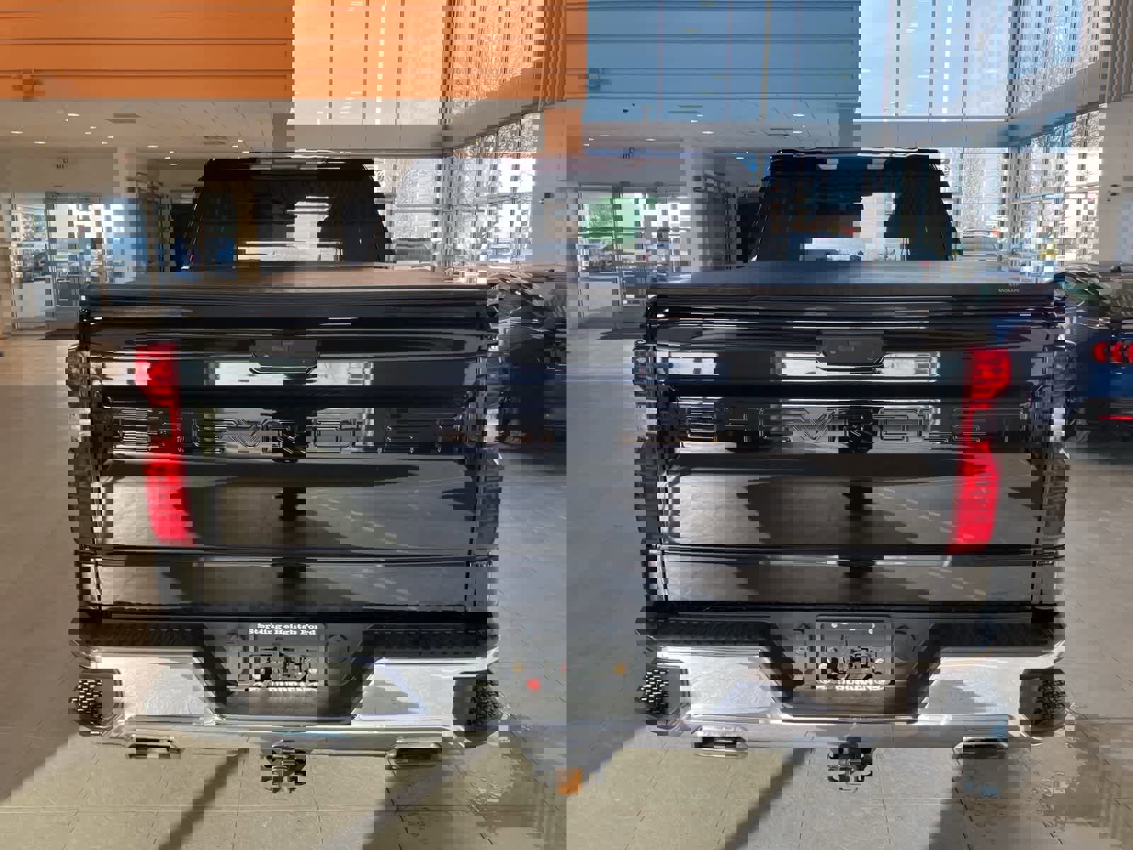 Used 2019 Chevrolet Silverado 1500 LT w/ All-Star Edition image 6