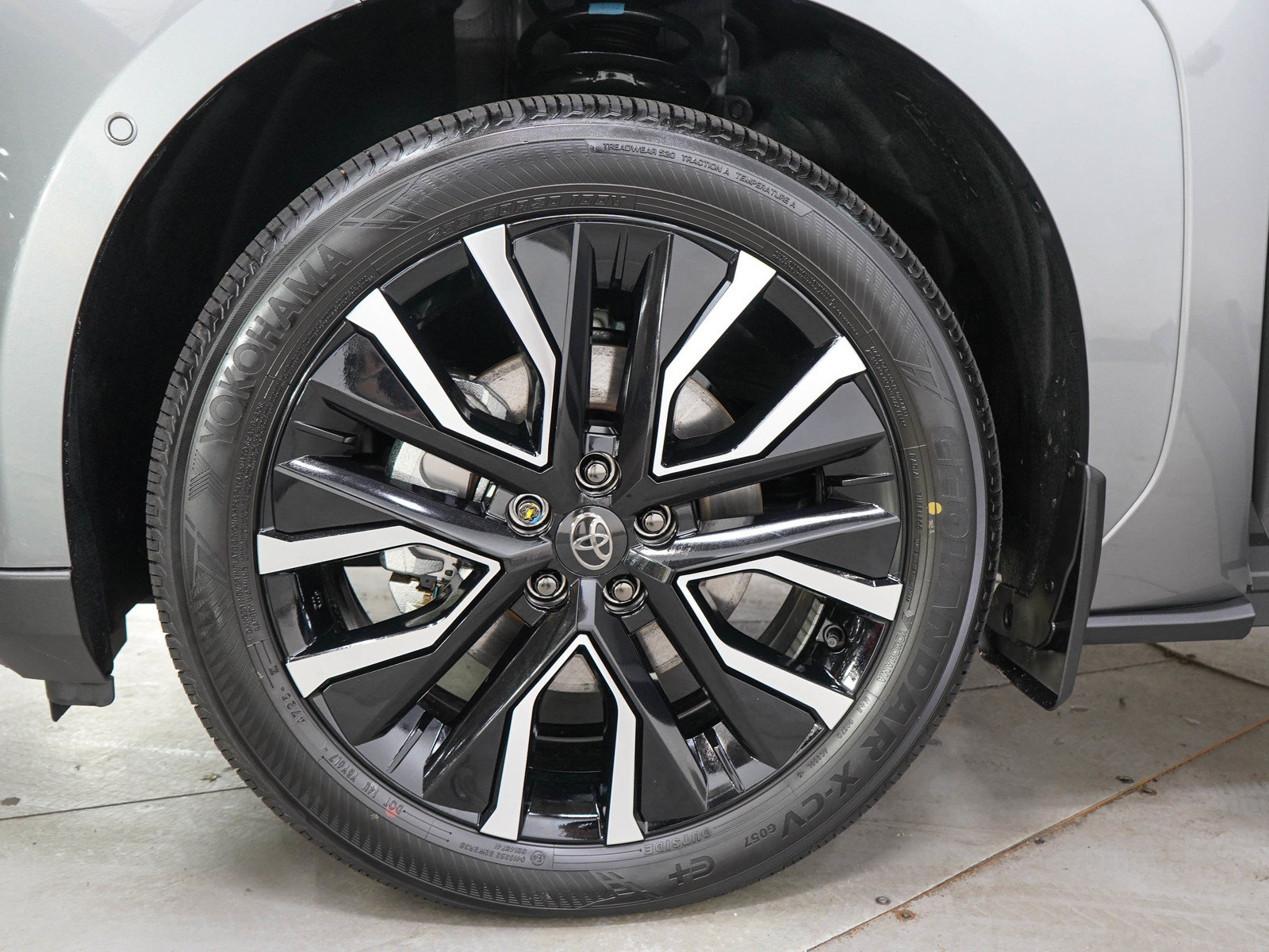 Certified 2026 Toyota bZ AWD/4WD image 30