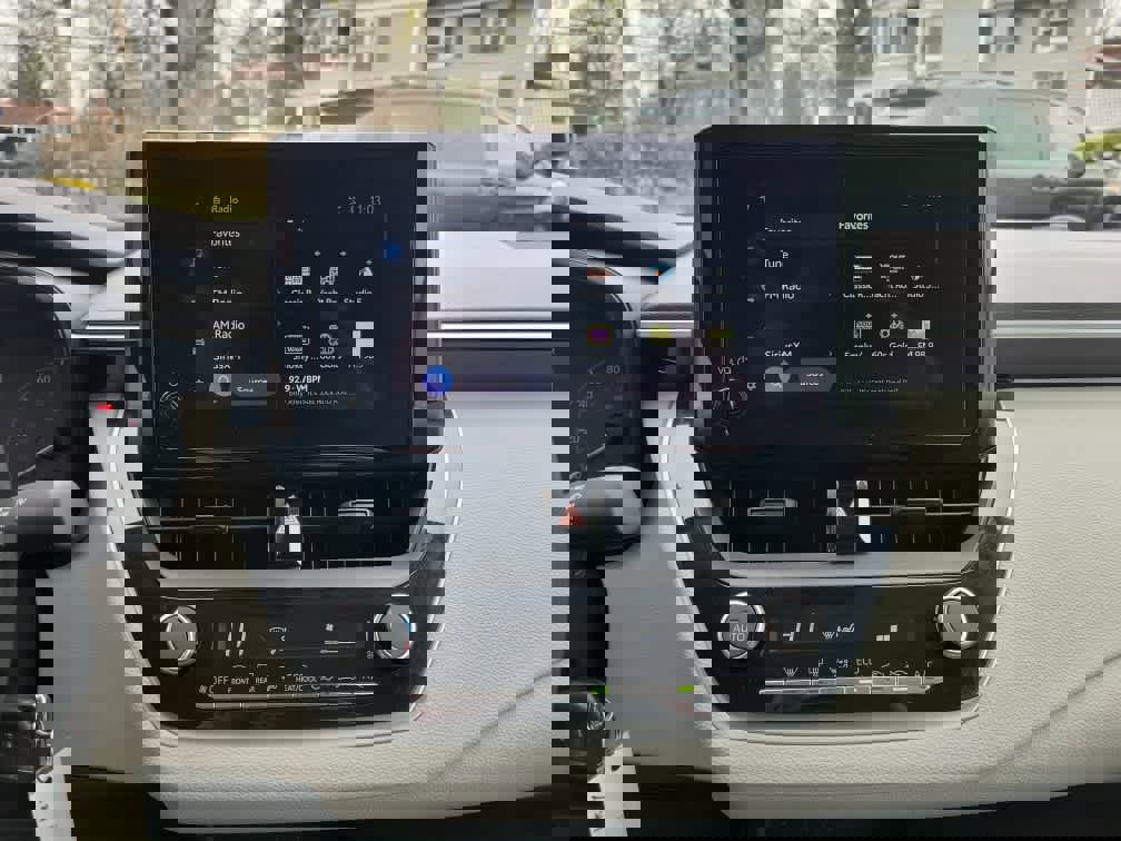 Used 2023 Toyota Corolla LE image 13