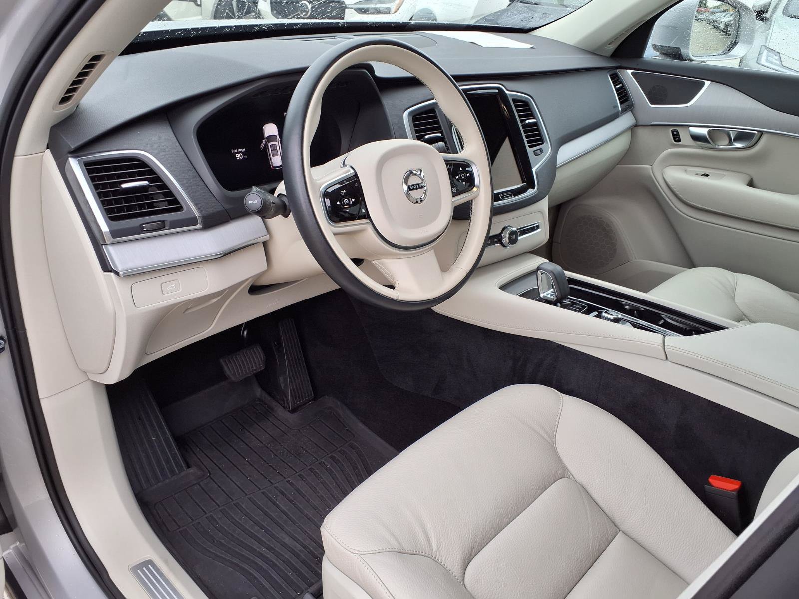 Used 2025 Volvo XC90 B5 Core w/ Protection Package Premier AWD/4WD image 20