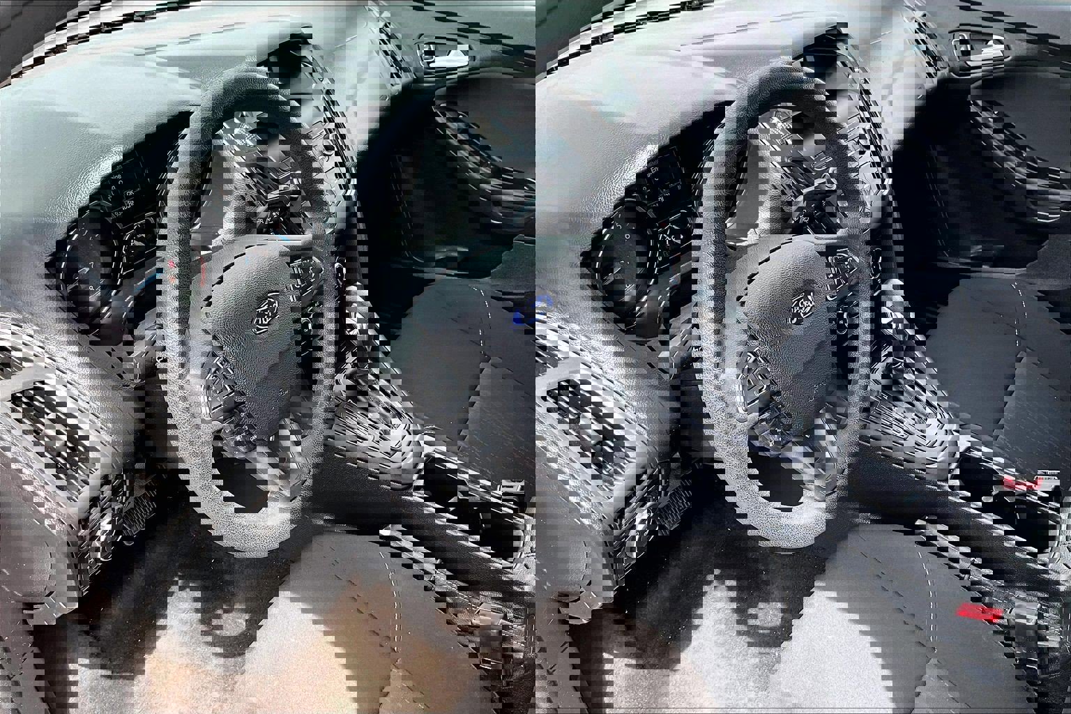 Used 2018 Ford Focus SE FWD image 7