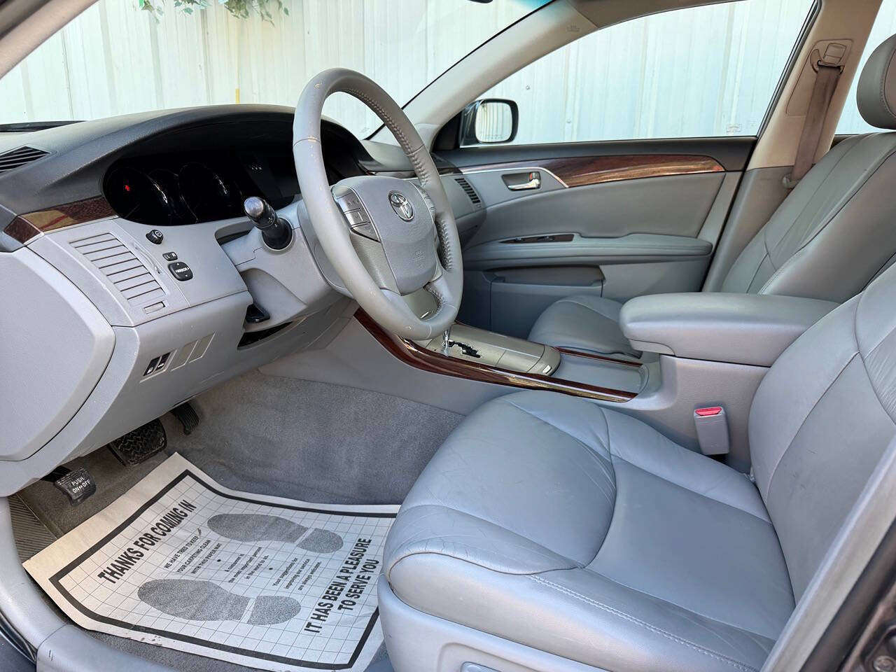 Used 2008 Toyota Avalon Touring FWD image 11