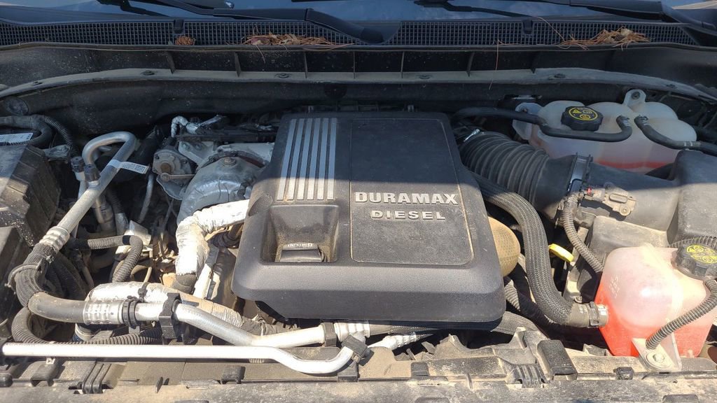 Used 2022 Chevrolet Tahoe LT w/ LT Signature Package AWD/4WD image 8