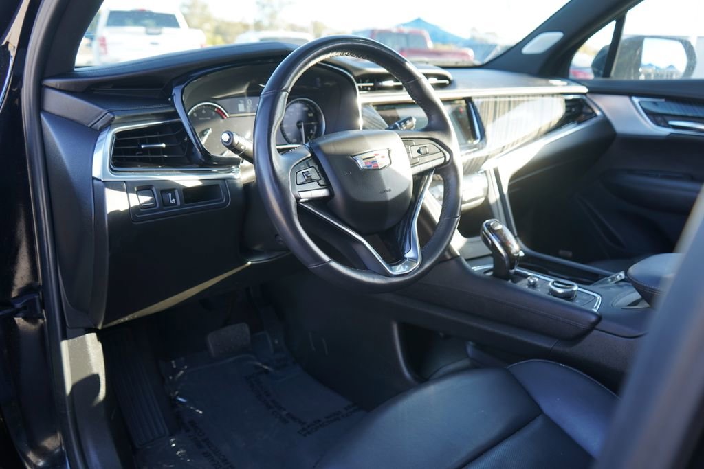 Used 2024 Cadillac XT6 Premium Luxury image 13