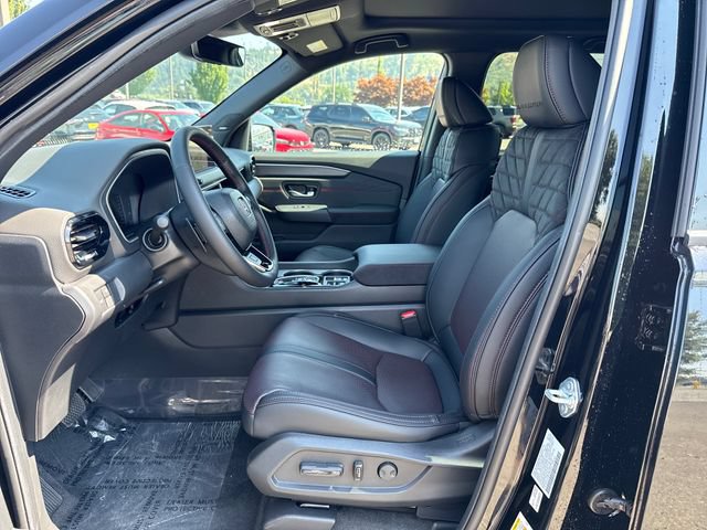 New 2026 Honda Pilot Black Edition image 18
