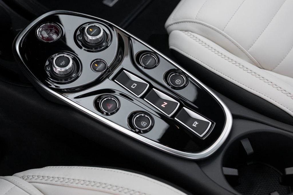 Used 2025 McLaren GTS RWD image 32