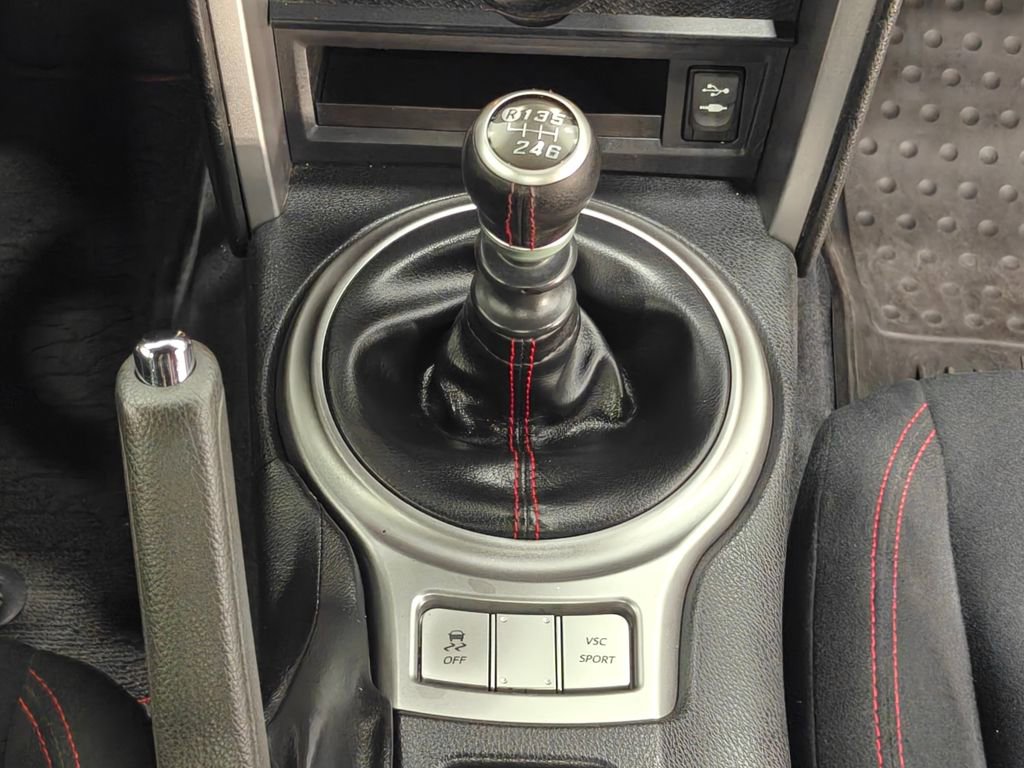 Used 2013 Scion FR-S RWD image 9