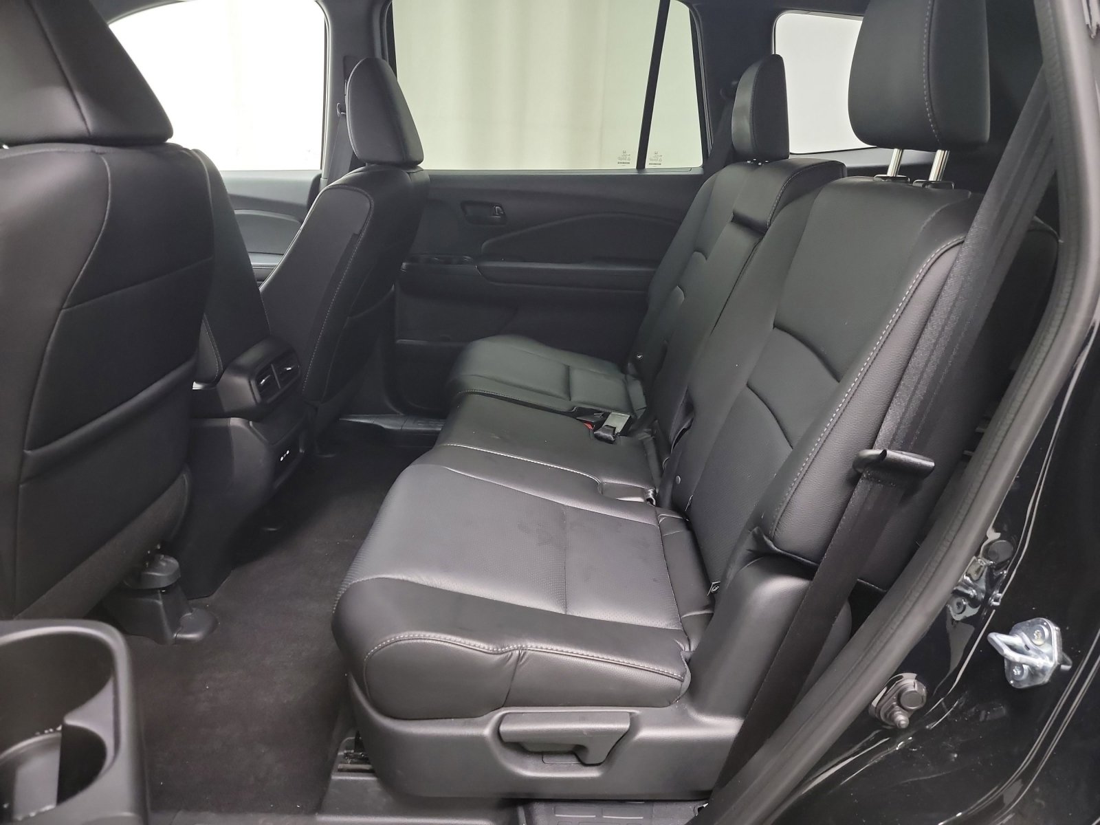 Certified 2025 Honda Passport EX-L image 28