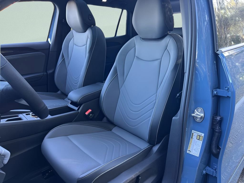 New 2026 Volkswagen Tiguan SE R-Line image 11