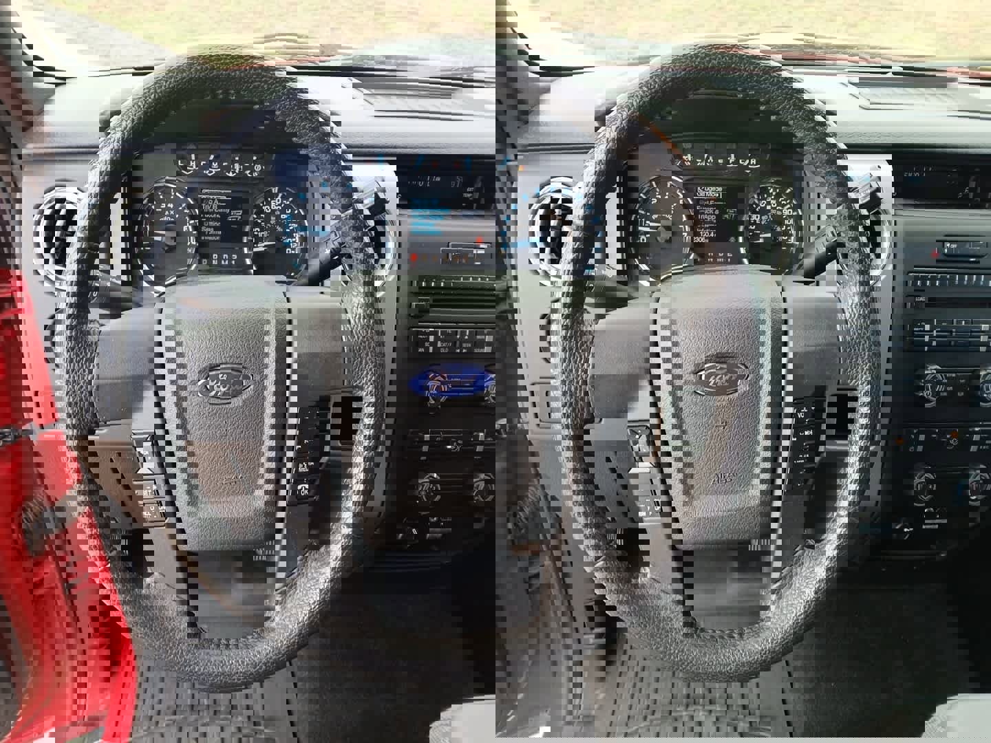 Used 2011 Ford F150 XLT w/ XLT Chrome Pkg AWD/4WD image 28