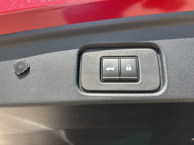 Used 2024 Nissan Pathfinder SL image 10